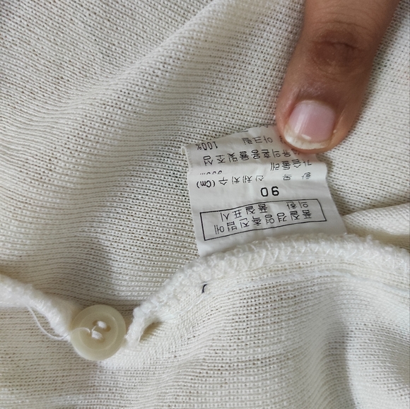 White top 🤍 - Picture 13 of 14